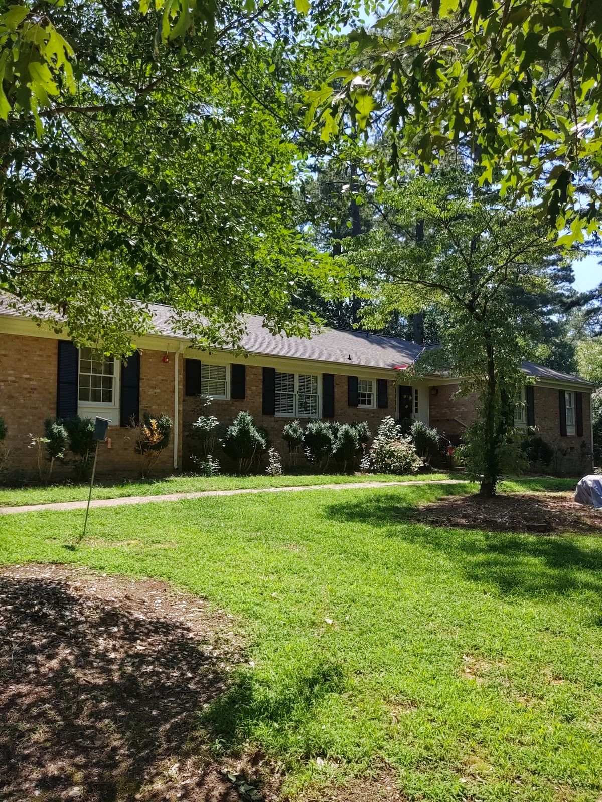 Val's Place at Brookhaven — photo 2 of 14