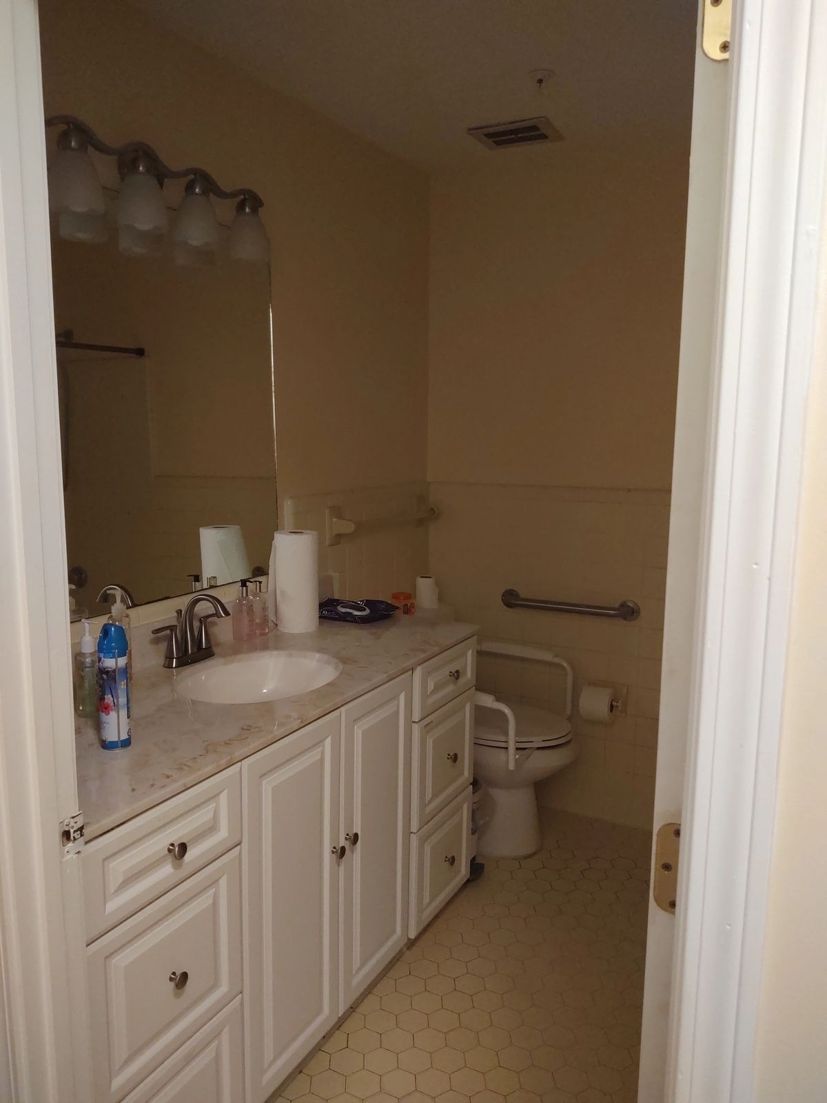 Val's Place at Brookhaven — photo 10 of 14