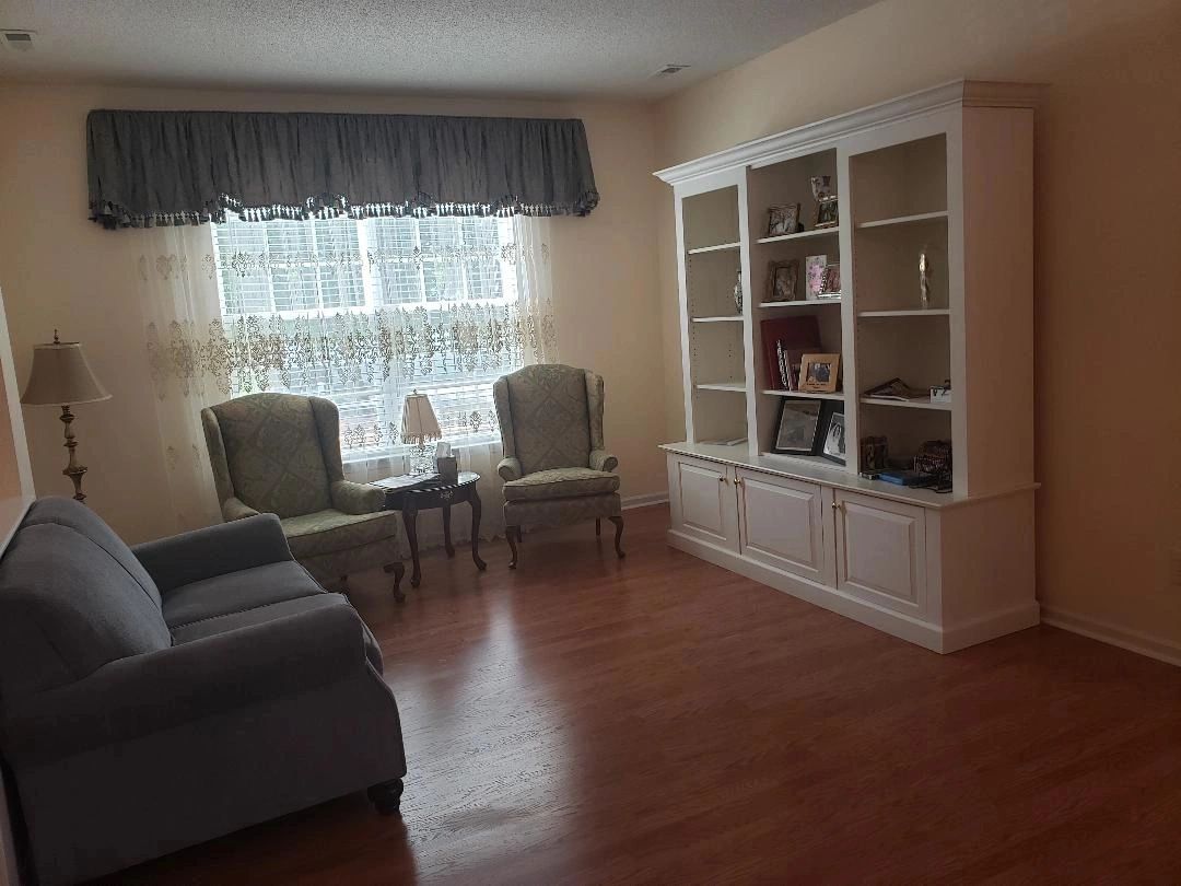 Val's Place at Heritage Pines — photo 3 of 7