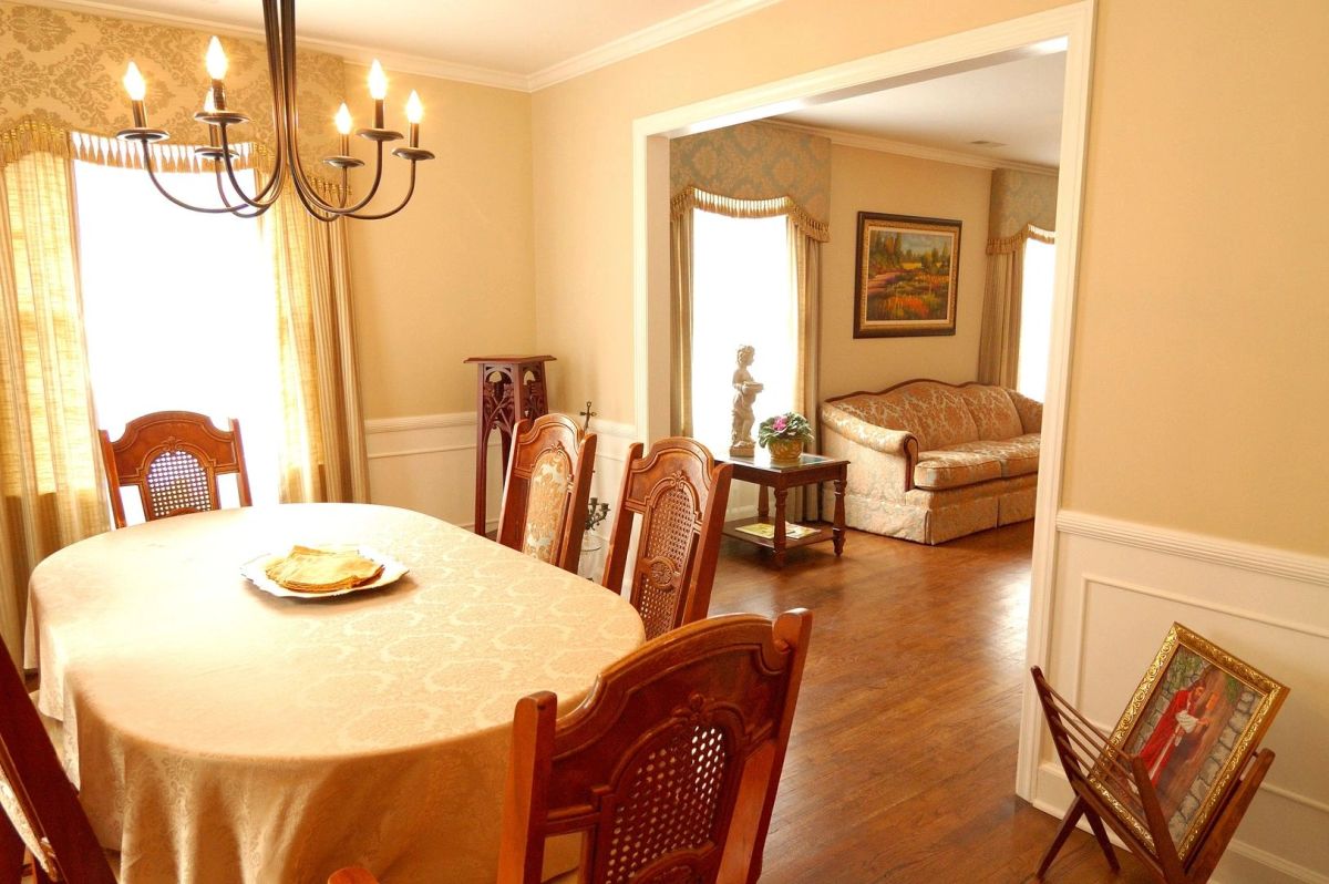 Val's Place at Morehead — photo 7 of 16