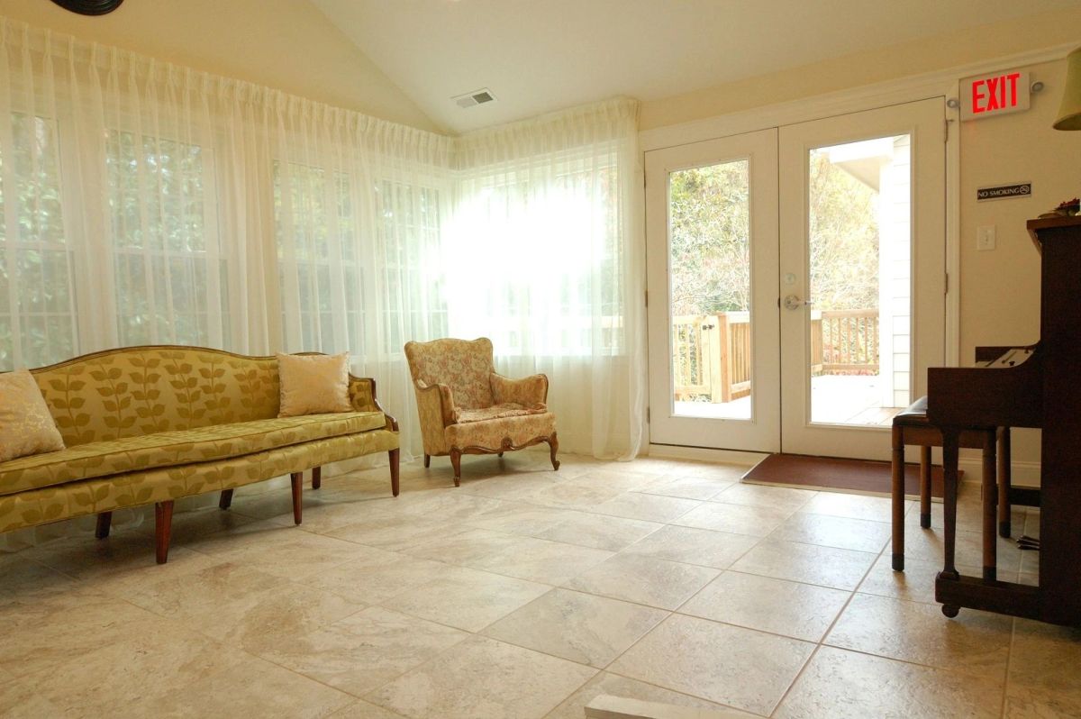 Val's Place at Morehead — photo 15 of 16